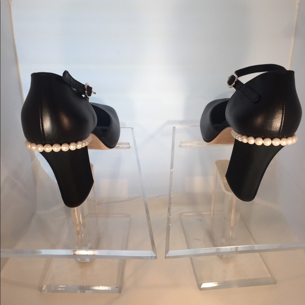 Chanel - Picture 6 of 11